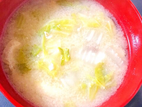 かぶの茎入り!甘い味噌汁